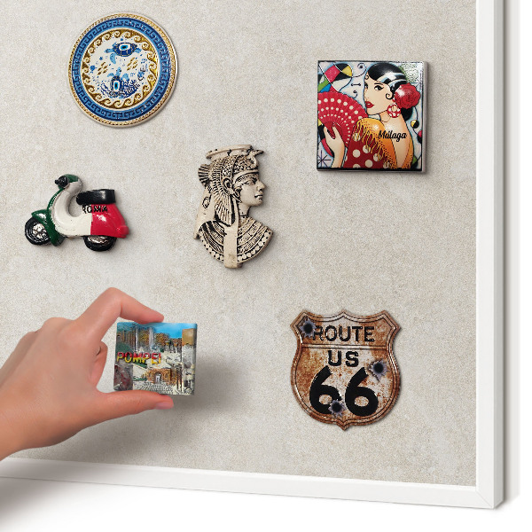 Magnettafel aus Metall für Souvenirs in weißem Rahmen Natürliche Eleganz