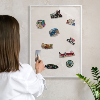 Wand-Magnettafel für Reisesouvenirs mit weißem Rahmen Cremige Textur