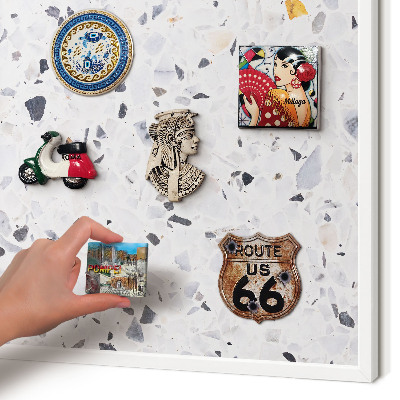 Wand-Magnettafel für Reisesouvenirs mit weißem Rahmen Terrazzo-Stil