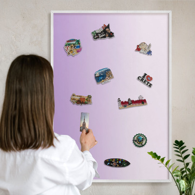 Wand-Magnettafel für Reisesouvenirs mit weißem Rahmen Feiner Farbverlauf