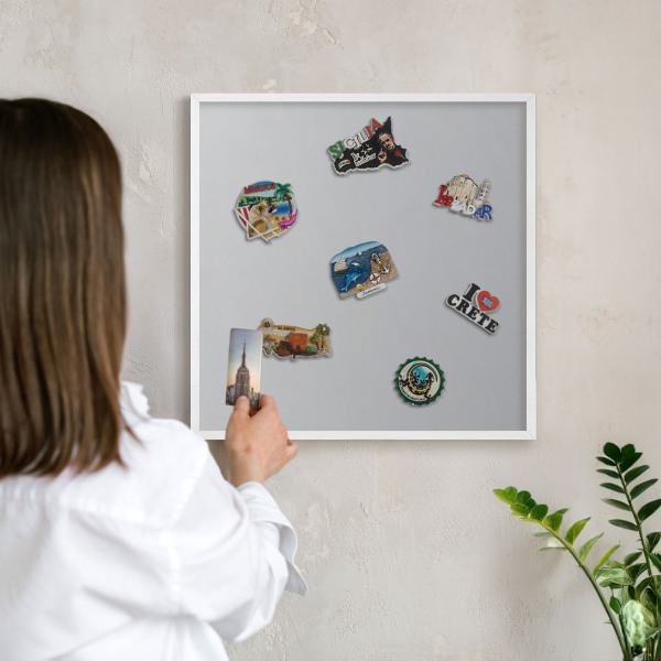 Wand-Magnettafel für Reisesouvenirs mit weißem Rahmen Grauer Farbverlauf