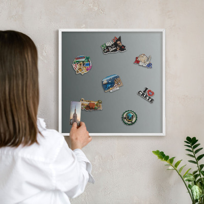 Magnettafel aus Metall für Souvenirs in weißem Rahmen Blauer Farbverlauf