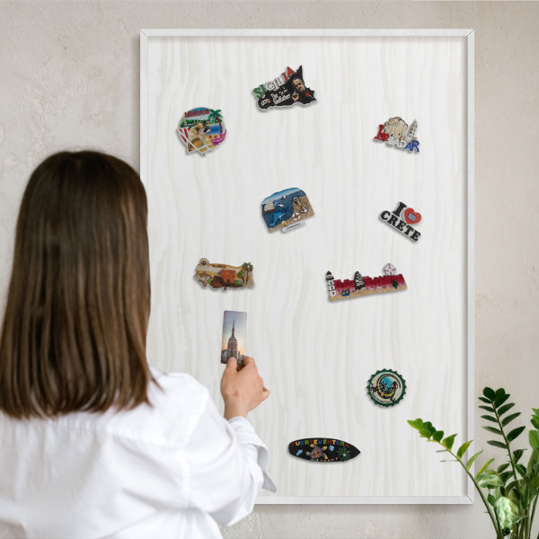 Wand-Magnettafel für Reisesouvenirs mit weißem Rahmen Harmonie der Linien