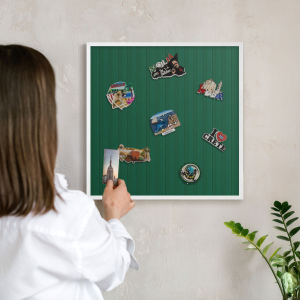 Wand-Magnettafel für Reisesouvenirs mit weißem Rahmen Grüne Streifen