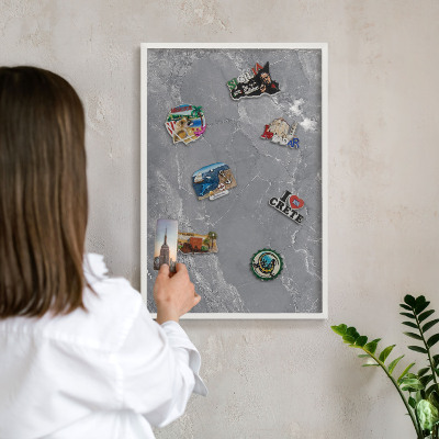 Wand-Magnettafel für Reisesouvenirs mit weißem Rahmen Grauer Marmor