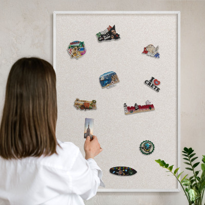 Wand-Magnettafel für Reisesouvenirs mit weißem Rahmen Cremige Textur