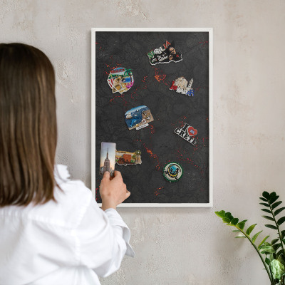 Wand-Magnettafel für Reisesouvenirs mit weißem Rahmen Vulkanische Lava