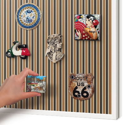 Magnettafel aus Metall für Souvenirs in weißem Rahmen Geometrisches Muster