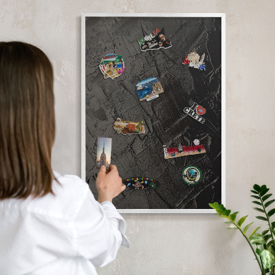Wand-Magnettafel für Reisesouvenirs mit weißem Rahmen Strukturiertes Schwarz