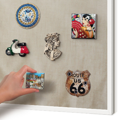 Wand-Magnettafel für Reisesouvenirs mit weißem Rahmen Beige ruhig