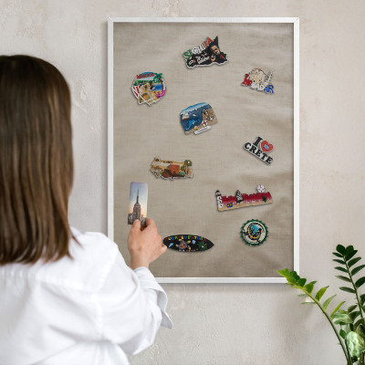 Wand-Magnettafel für Reisesouvenirs mit weißem Rahmen Beige ruhig