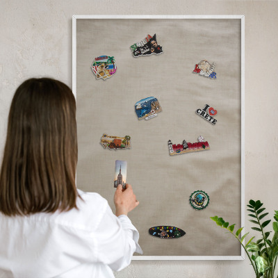 Wand-Magnettafel für Reisesouvenirs mit weißem Rahmen Beige ruhig