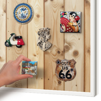 Wand-Magnettafel für Reisesouvenirs mit weißem Rahmen Holzbretter