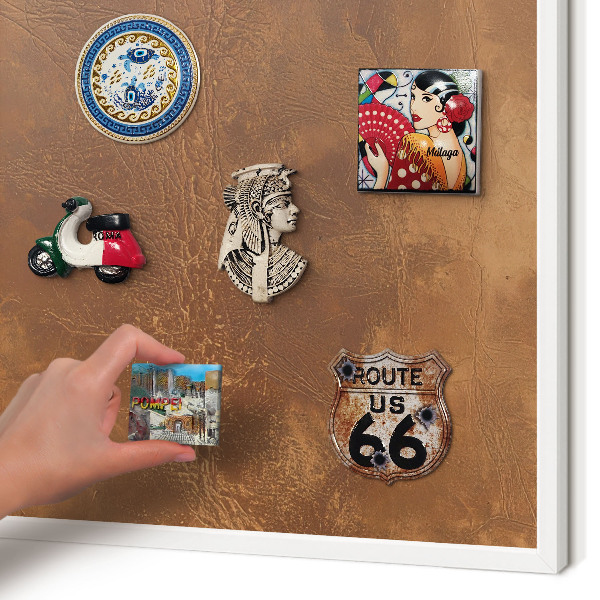 Wand-Magnettafel für Reisesouvenirs mit weißem Rahmen Braune Textur