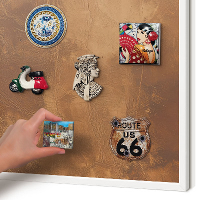 Wand-Magnettafel für Reisesouvenirs mit weißem Rahmen Braune Textur