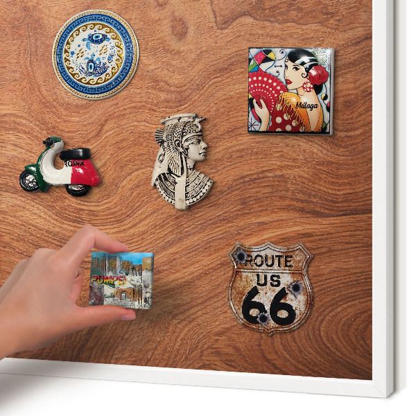Wand-Magnettafel für Reisesouvenirs mit weißem Rahmen Holzmaserung