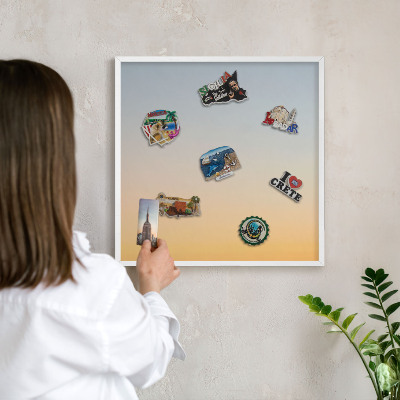 Wand-Magnettafel für Reisesouvenirs mit weißem Rahmen Pastellfarbener Farbverlauf
