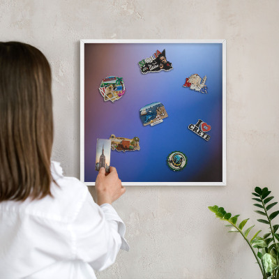 Wand-Magnettafel für Reisesouvenirs mit weißem Rahmen Farben des Gleichgewichts
