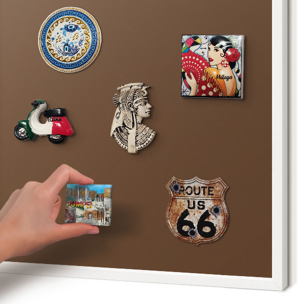 Magnettafel aus Metall für Souvenirs in weißem Rahmen Kastanienbraun