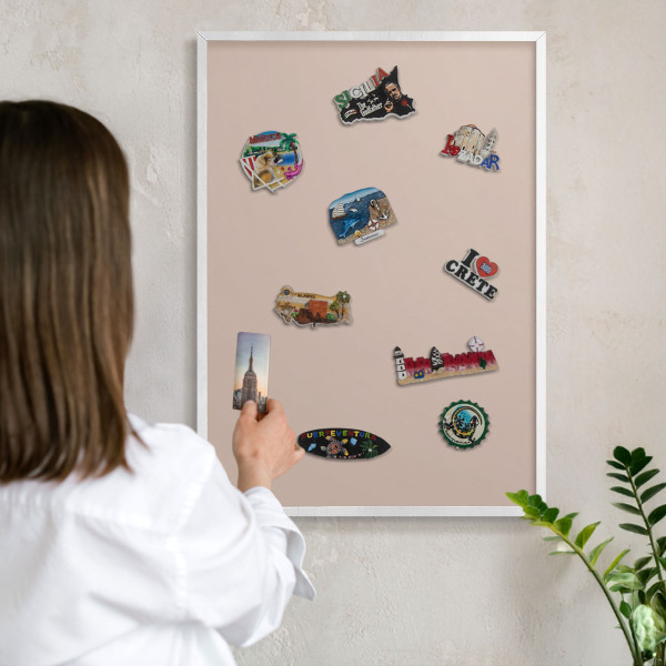Wand-Magnettafel für Reisesouvenirs mit weißem Rahmen Beige-Rosa