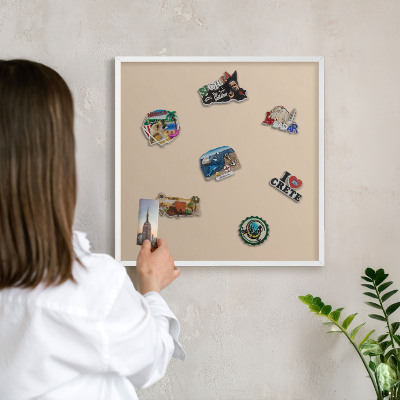 Wand-Magnettafel für Reisesouvenirs mit weißem Rahmen Beige-Orange