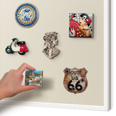 Magnettafel aus Metall für Souvenirs in weißem Rahmen Heller Stein