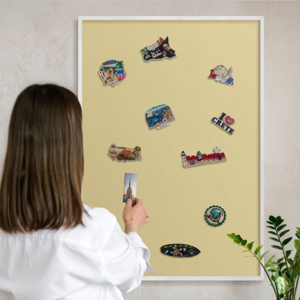 Magnettafel aus Metall für Souvenirs in weißem Rahmen Beige-gelb
