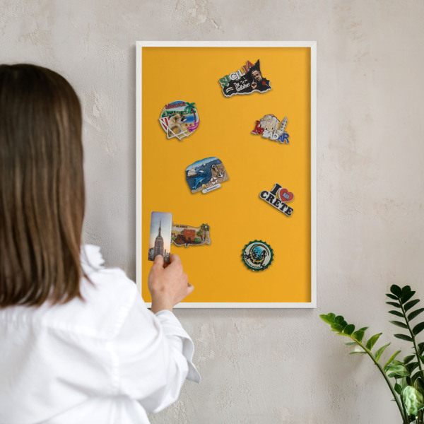 Wand-Magnettafel für Reisesouvenirs mit weißem Rahmen Leuchtendes Orange