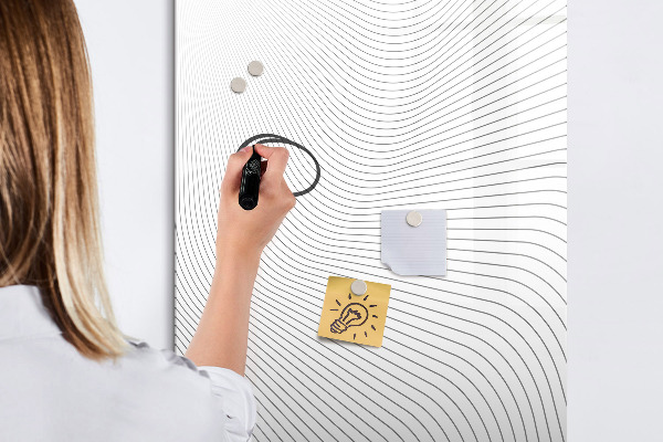Schreib magnettafel Ein Spiegel mit Platz für Fotos