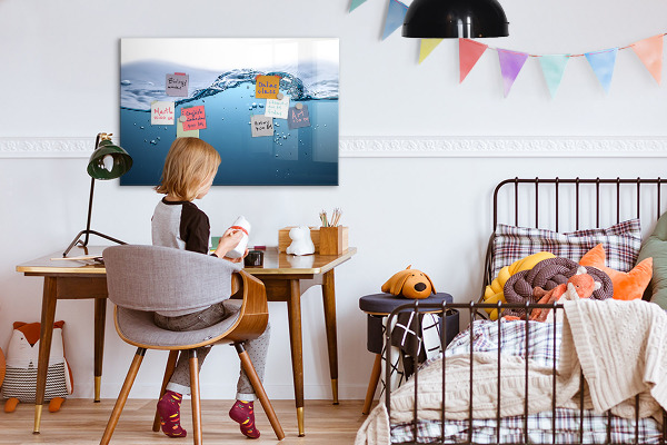 Magnettafel zum schreiben Wasserhintergrund mit Fotos und Accessoires