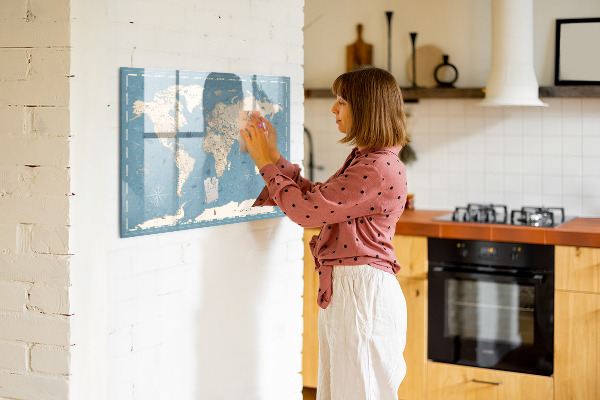 Magnettafel zum schreiben Eine Weltkarte mit persönlichen Erinnerungen