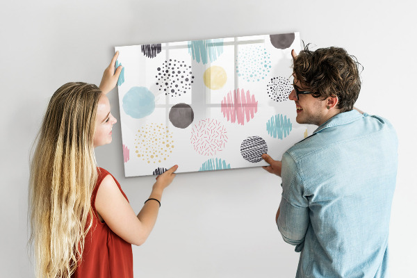 Magnettafel zum schreiben Eine bunte Tafel für Erinnerungen und Notizen