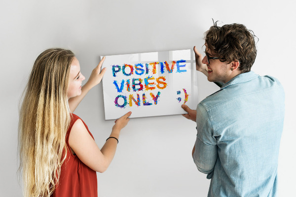 Magnettafel zum schreiben Positive Stimmung in einem farbenfrohen Stil