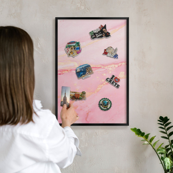 Magnetpinnwand Metall für Urlaubsmagnete mit schwarzem Rahmen Rosa Eleganz