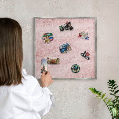 Metalltafel für Magnete mit silbernem Rahmen Rosa Textur