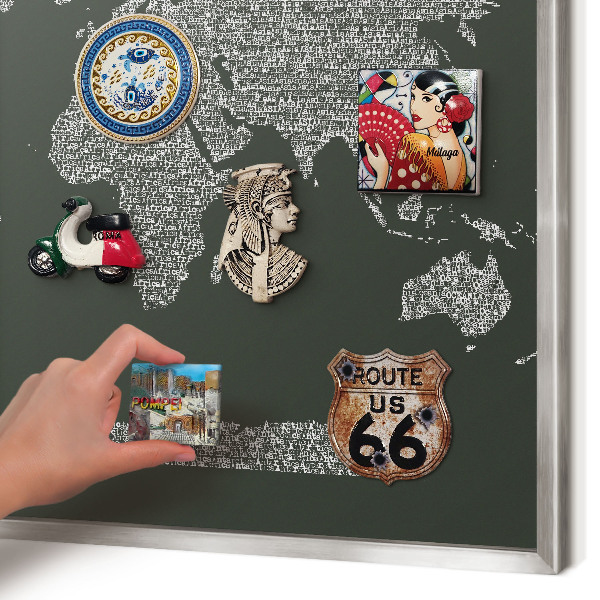 Dekoratives Magnetboard aus Metall in Silberrahmen Textkarte