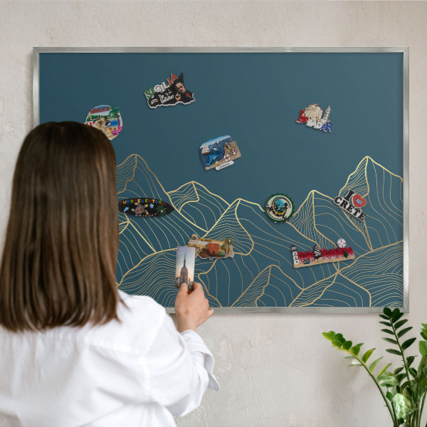 Metalltafel für Magnete mit silbernem Rahmen Minimalismus in den Bergen