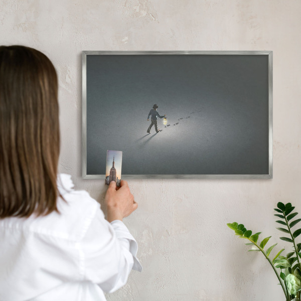 Metalltafel für Magnete mit silbernem Rahmen Nachtwanderung