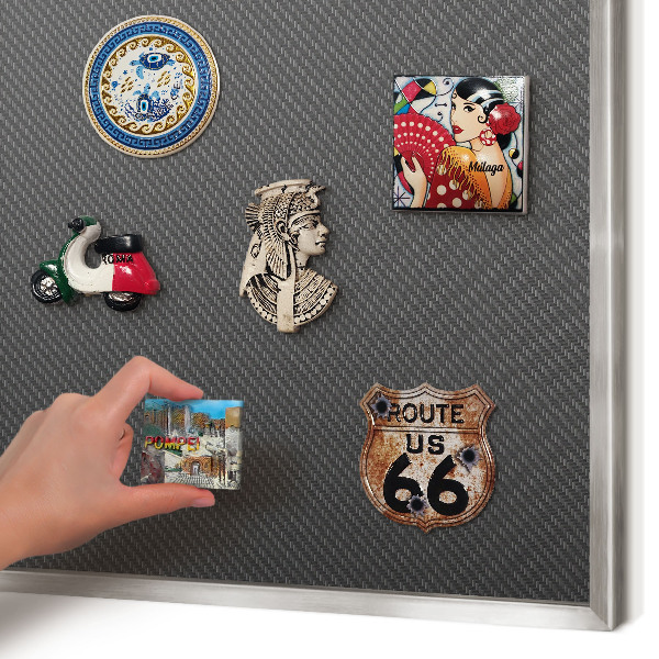 Dekoratives Magnetboard aus Metall in Silberrahmen Geometrische Textur