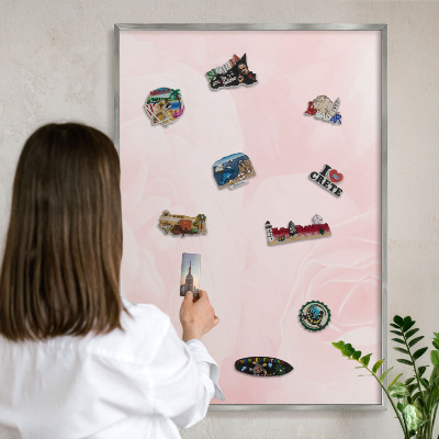 Metalltafel für Magnete mit silbernem Rahmen Zartes Rosa