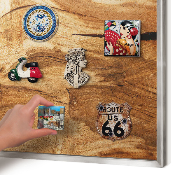 Dekoratives Magnetboard aus Metall in Silberrahmen Naturholz