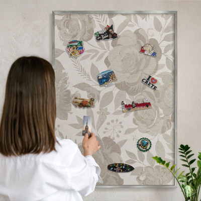 Dekoratives Magnetboard aus Metall in Silberrahmen Vintage-Blumen