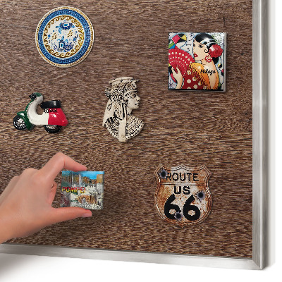 Metalltafel für Magnete mit silbernem Rahmen Braunes Holz