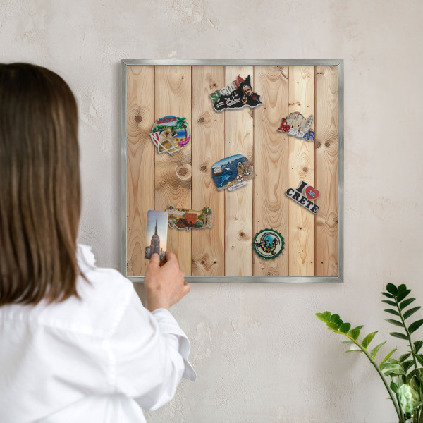 Metalltafel für Magnete mit silbernem Rahmen Holzbretter
