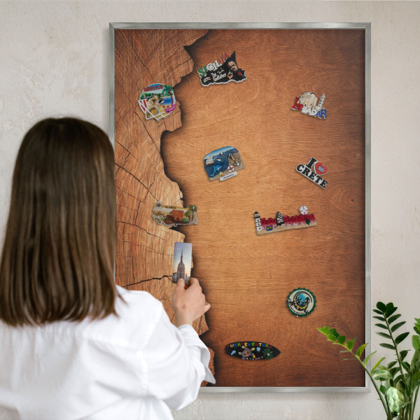Dekoratives Magnetboard aus Metall in Silberrahmen Holzstruktur