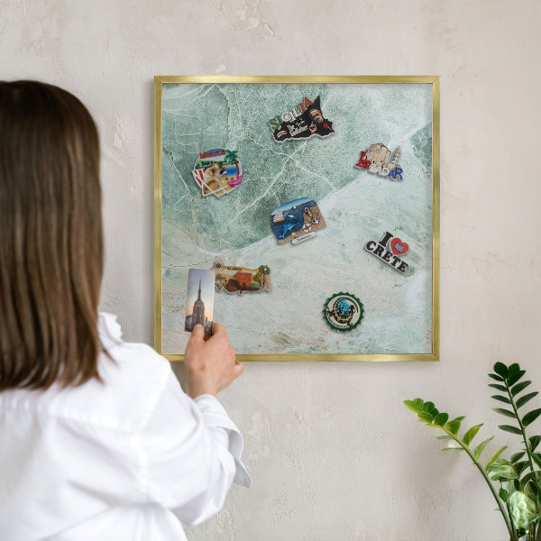 Magnettafel für Urlaubsmagnete in Goldrahmen Grüne Texturen