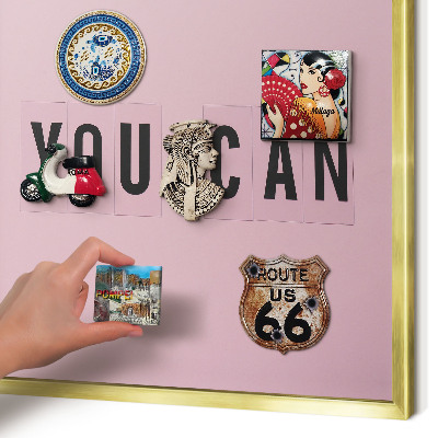 Magnettafel für Urlaubsmagnete in Goldrahmen Motivation jeden Tag