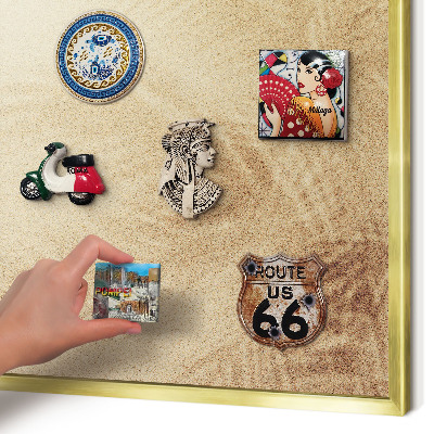 Magnettafel für Urlaubsmagnete in Goldrahmen Sandblätter