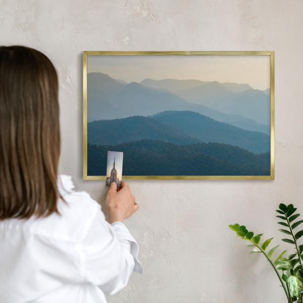 Magnettafel für Urlaubsmagnete in Goldrahmen Bergblick