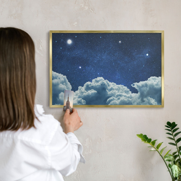 Magnettafel für Urlaubsmagnete in Goldrahmen Kosmische Nacht